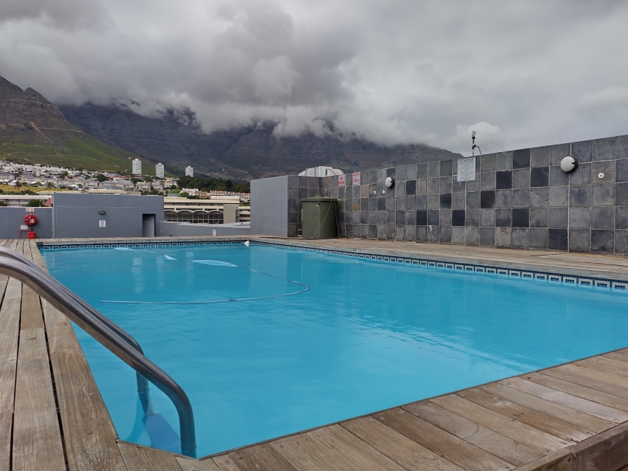 1 Bedroom Property for Sale in Zonnebloem Western Cape